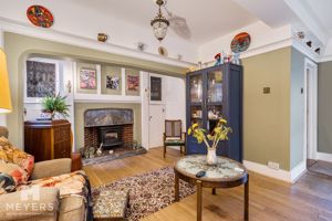 Sitting Area- click for photo gallery